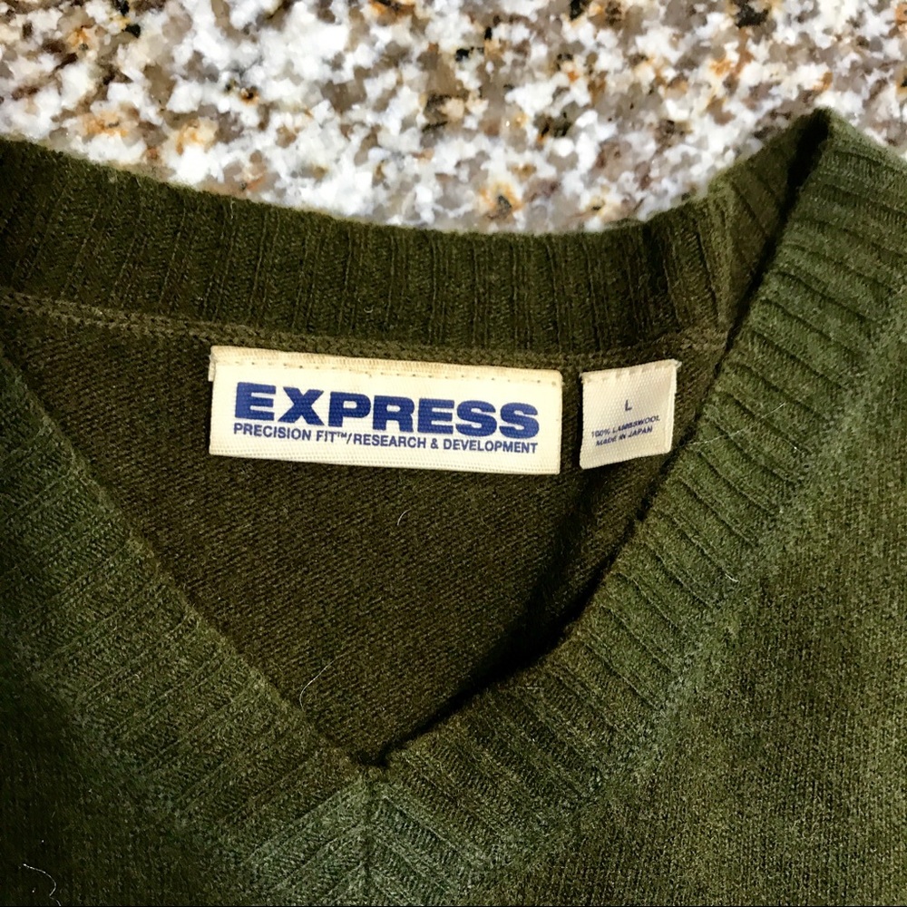 Express Green sweater - Picture 2 of 2